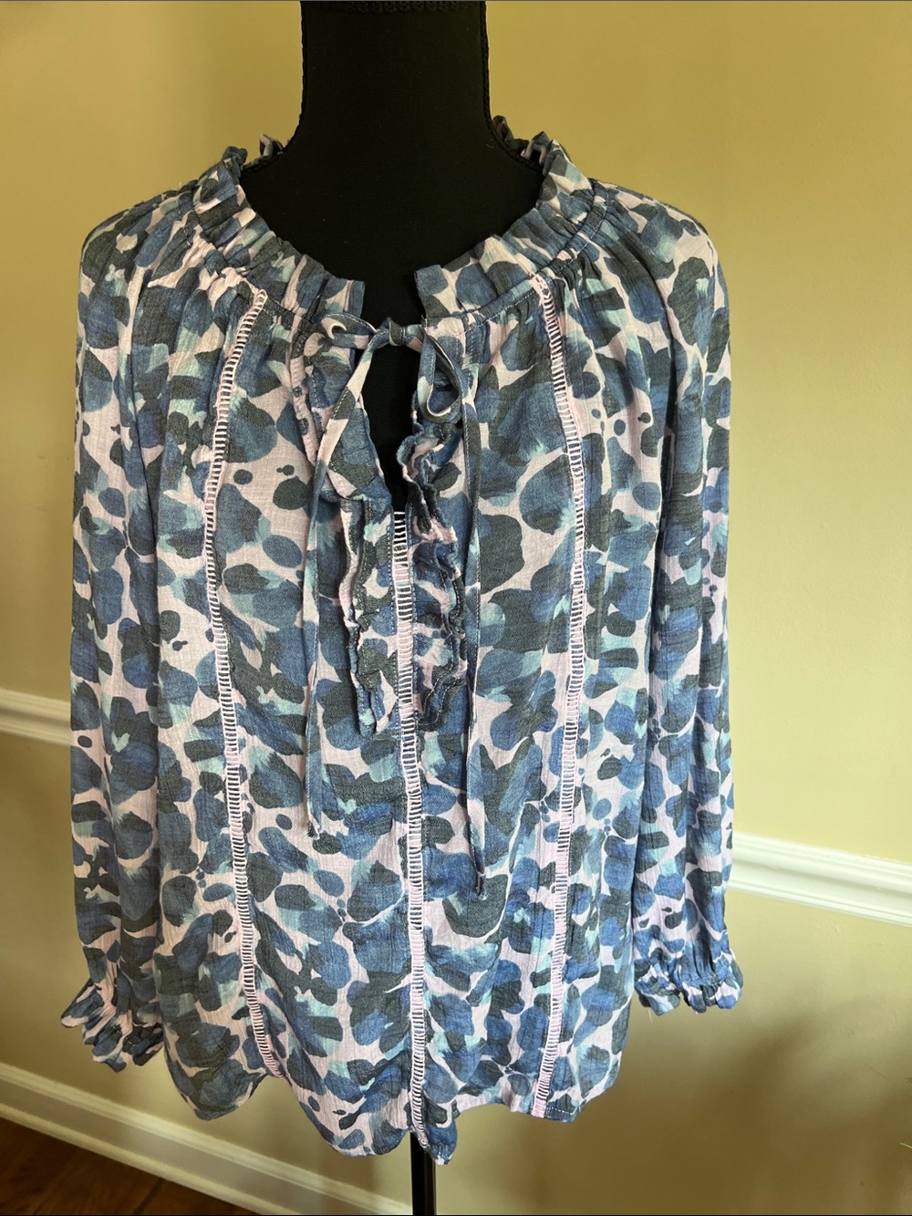 Zac & Rachel Blue and Soft Pink Floral Ruffle-Tie Peasant Top